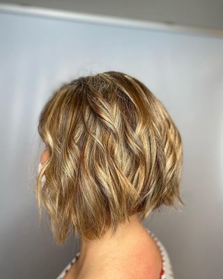 Highlights and textured bob by Vida