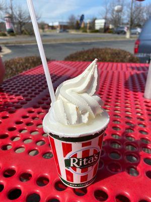 Vanilla custard and lemon ice gelati