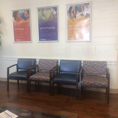 Peachtree Immediate Care - Acworth waiting room