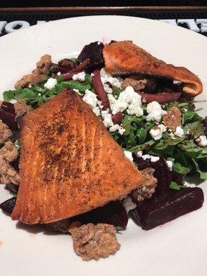 Arugula salad with Salmon