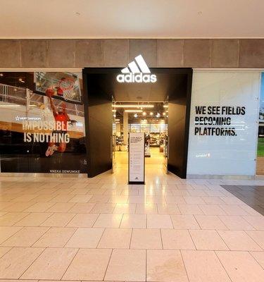 adidas Store Arcadia