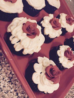 These were red velvet with home made cream cheese frosting. We took home about seven to nine cupcakes that day