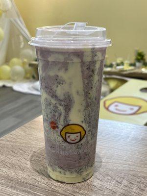 2022-02-04 G11- Berry Milkshake w/ Puff cream