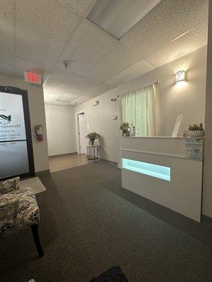 Waiting area/front desk