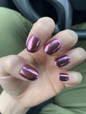 Gel manicure, chrome