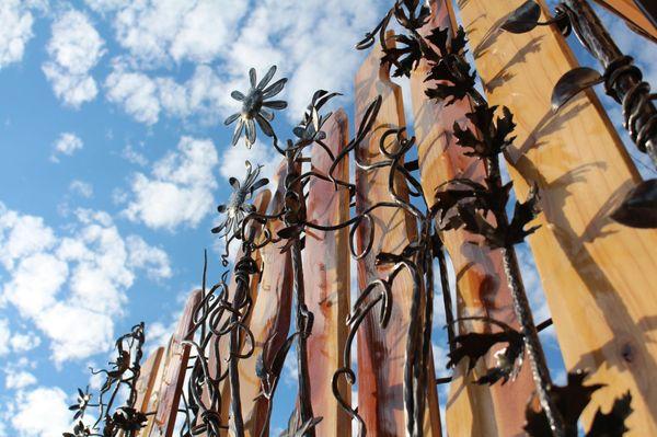 Custom gate in Thousand Oaks