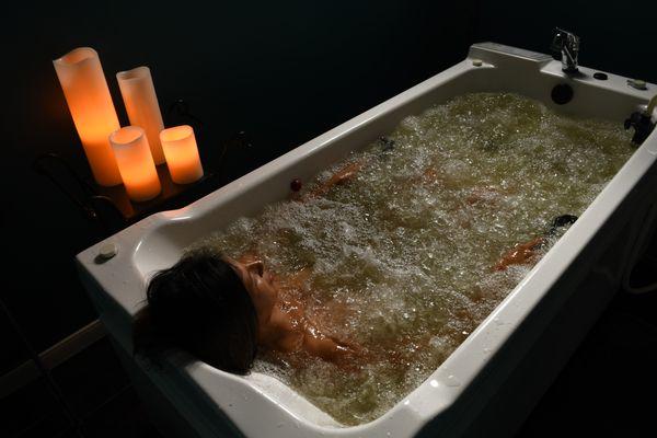 The best in hydrotherapy is Sanctuary Spa's Infusion Tub therapy.