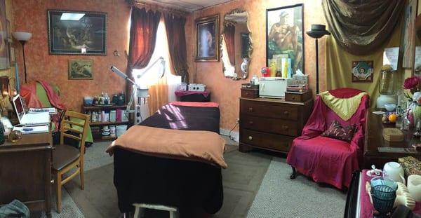 A Comfortable Cozy Discreet Wax Boutique located between Hillcrest & North Park San Diego