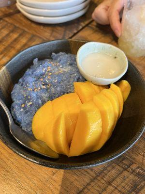 Sweet Sticky Rice With Mango(Seasonal)