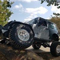 6 inch stretch kit on this Jeep Wrangler JK.