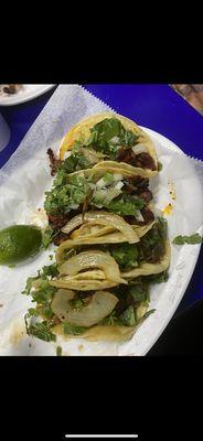 Tacos de barbacoa, tacos de trompo