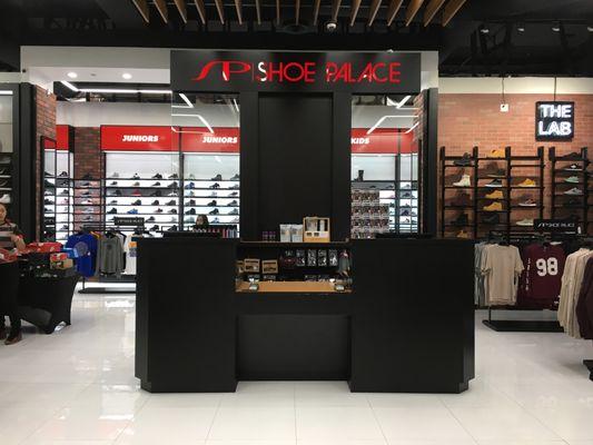 Shoe Palace