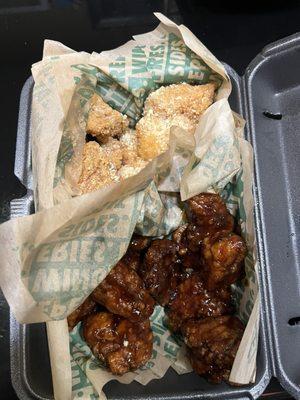 1/2 garlic parm and 1/2 Korean bbq boneless wings @veefoodlife