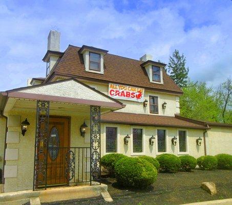 Old school restaurant in Newtown Square famous for their crabs