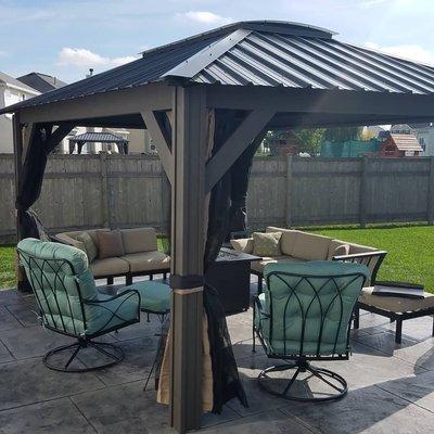 Verona 11x14 gazebo with sky light.