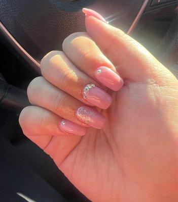 Pink rhinestone nails set