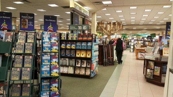 Aisle at Barnes and Noble near Fairfield Commons