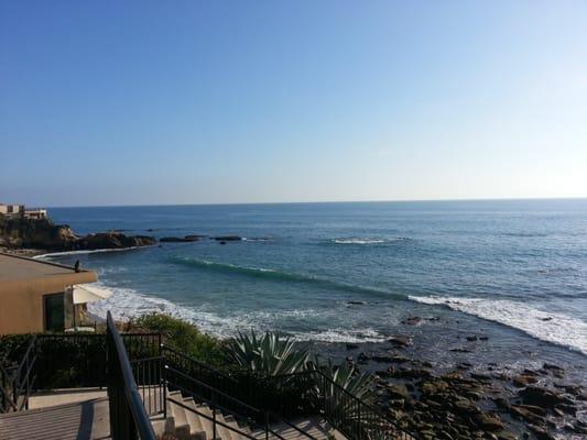 Agate St Beach is 500 ft away from Laguna Digital.