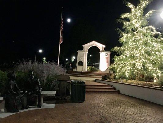 Memorial Arch