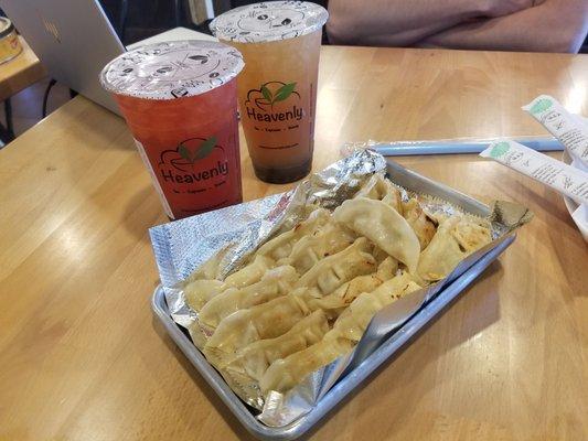 Chicken dumplings, pomme canela tea, and honey grapefruit tea - the perfect lunch date!