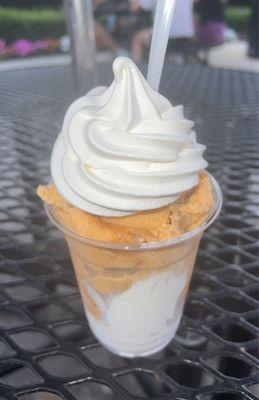 Pumpkin cream ice twister delicious!