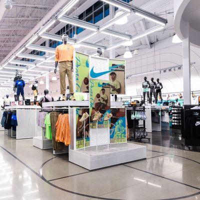 Nike Factory Store - Jersey Gardens