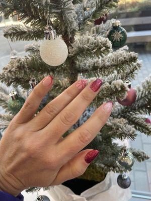 Holiday gel manicure!