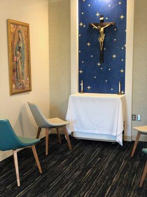 Tepeyac OB/GYN has a chapel available to patients.