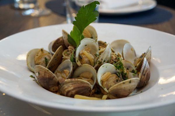 Linguine and clams