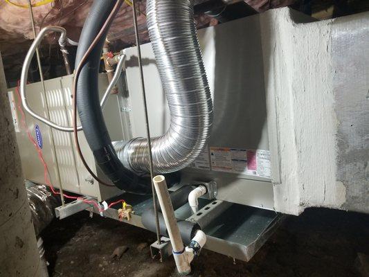 Carrier coil and furnace installation