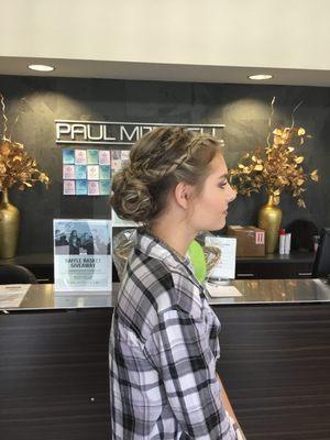 We offer beautiful updo services for any occasion.