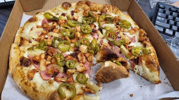 Hawaiian BBQ pizza with jalapeños