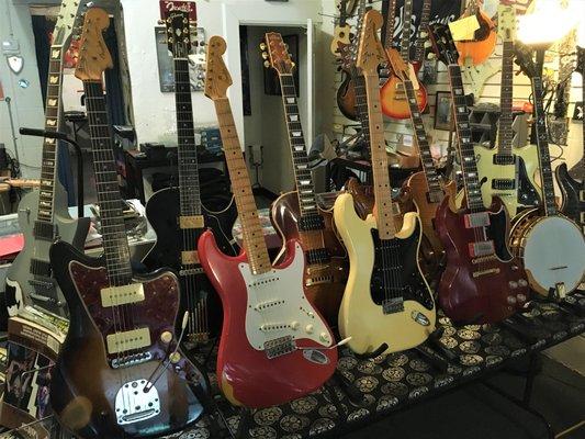 Our stock of vintage guitars and basses is always changing