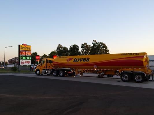 Big, ol gas truck