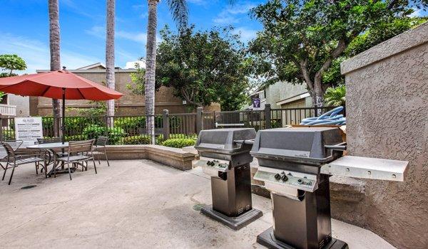 Poolside barbeque and picnic area