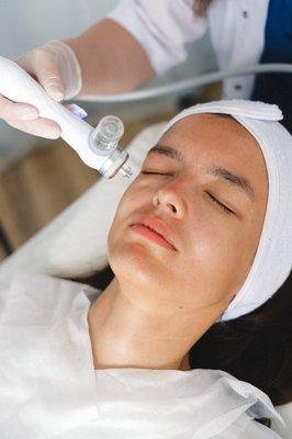 Face and Neck Skin Tightening Treatments