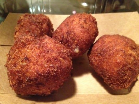 Fried Mac & cheese balls