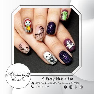 Our nail artists are conjuring up some enchanting Halloween nail designs.