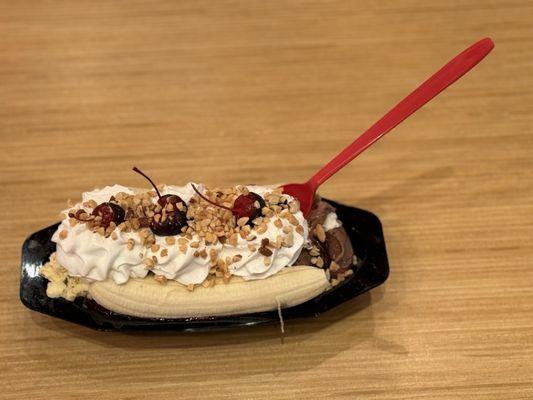 Old School Banana Split!  Took me back to when I was a kid!