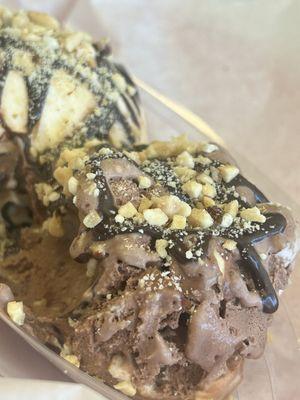 Ice Cream Sundae: Rocky Road and Vanilla