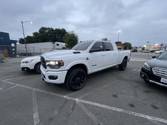 Dodge ram 2500 night edition