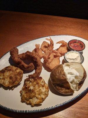 Combo of crab cakes, shrimp, and flounder