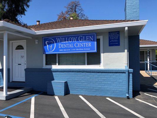 Street view of Willow Glen Dental Center.