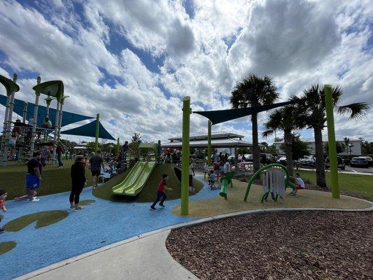 Carrollwood Village Park w Skateboarding, Splash Pad, Playground, nature trail, ping pong, checkers, Carrollwood, off Ehrlich, North Tampa