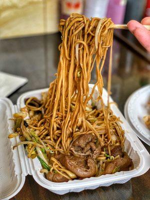 Fried Hand Pulled Noodle w/ Beef