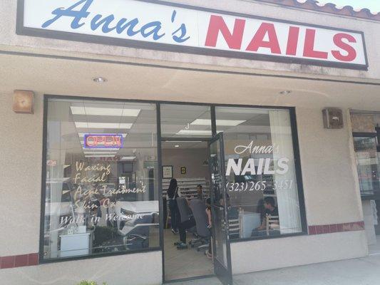 Anna's Nails in Monterey Park