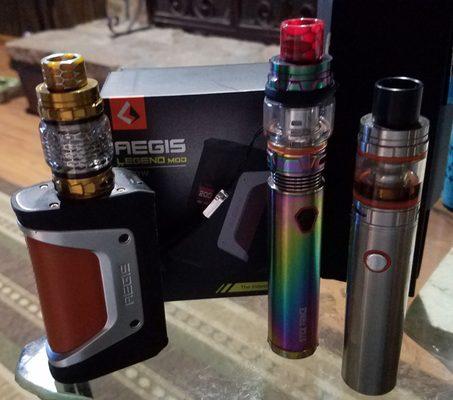 Check out my brand new Regis Legend Mod with the SMOK Cobra edition coil, Sweet! Next to my SMOK V12 Prince & SMOK Baby Beast