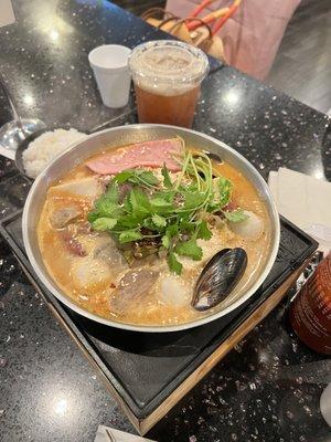 Taiwanese Spicy HotPot