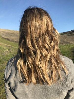 My hair the day after on a hike with my boyfriend. Looks SO good in the sun! Thank you Jackie!