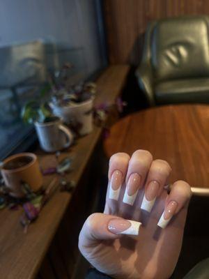 French nails by Vivian